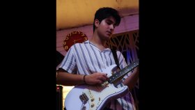 tarzınıza uygun gitar ve bas çalabilirim