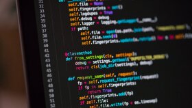  fark yaratan web siteleri tasarlamaktayım