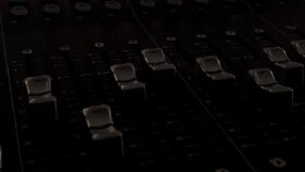 Radyo Tv Çalışanından Seslendirme