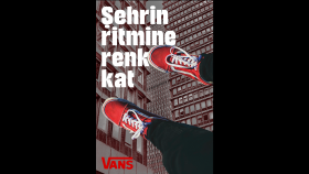 Urban Steps" Şehir İçin Ayakkabı Reklam Afişi Tasarımı