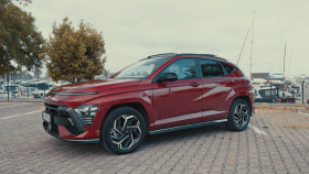 HYUNDAI - KONA 