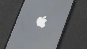 Apple - Logo Rotation