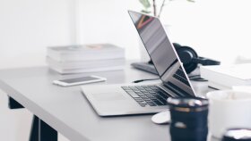Next.js & React ile hızlı, web siteleri geliştiriyorum