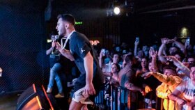 RnB, Hip-Hop,Pop ve çocuk dizi-filmleri için söz yazabilirim