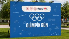 fuar & etkinlik görsel tasarımları yapıyorum