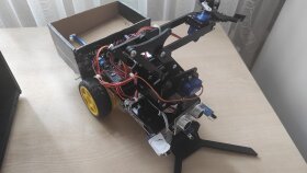 Engel Toplayan Robot
