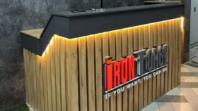 Iron Forge – Karakter Odaklı Endüstriyel Marka Kimliği Tasar