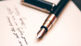 metinleriniz için redaksiyon ve edebi editörlük yapabilirim
