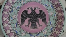 çini tabak/karolarınızın çizimlerini  tasarlayabilirim