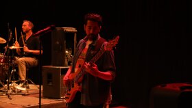 kayıtlarınıza profesyonel olarak gitar ve bas gitar çalarım