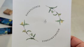 istekleriniz üzerine davetiyenizi tasarlayabilirim
