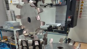 SolidWorks ile Sac Metal Tasarımı ve üretimi yapıyorum