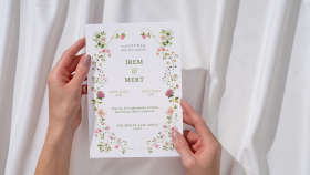 Floral konsept davetiye tasarımı