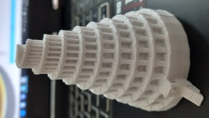 3D modellemeler yapar ve 3D yazıcım ile baskılarını alırım