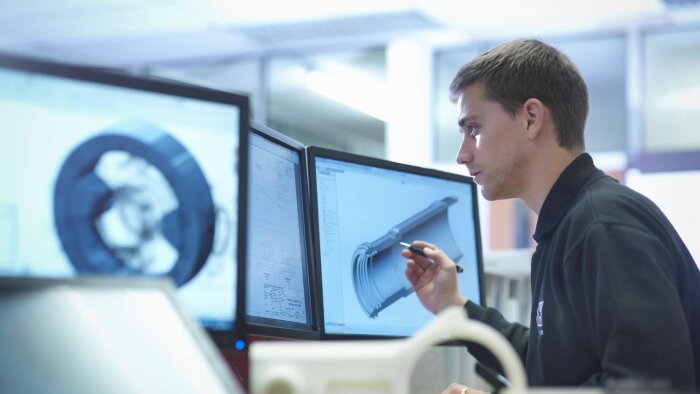 Solidworks programında 2d ve 3d parça tasarımı yapabiliyorum