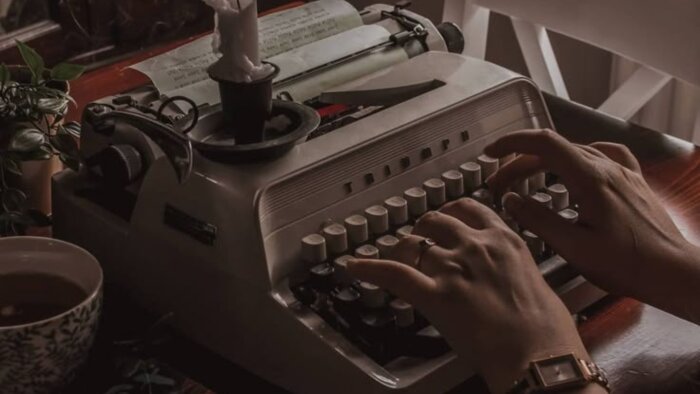 istediğiniz türde ve konuda gerçekçi metinler yazabilirim