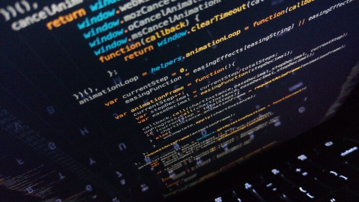 dilediğiniz web tabanlı özel yazılımı geliştirebilirim