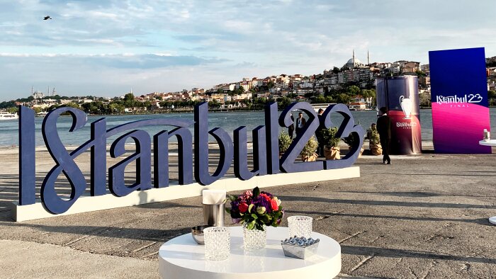 etkinlikleriniz için tüm tasarım süreçlerini yönetirim