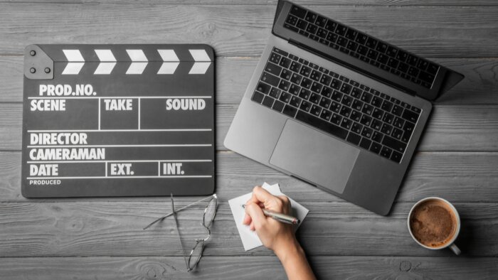 dizi ve filmlere eleştiri yazıları yazabilirim