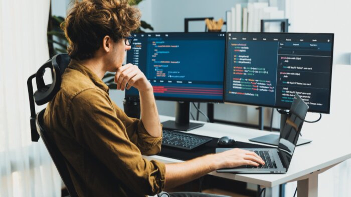 sizler için özel tasarlanmış web siteleri kodluyorum