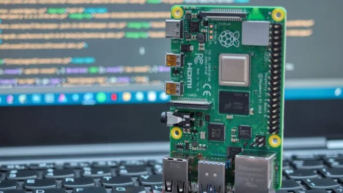 RaspberryPi modellerini programlayabilirim
