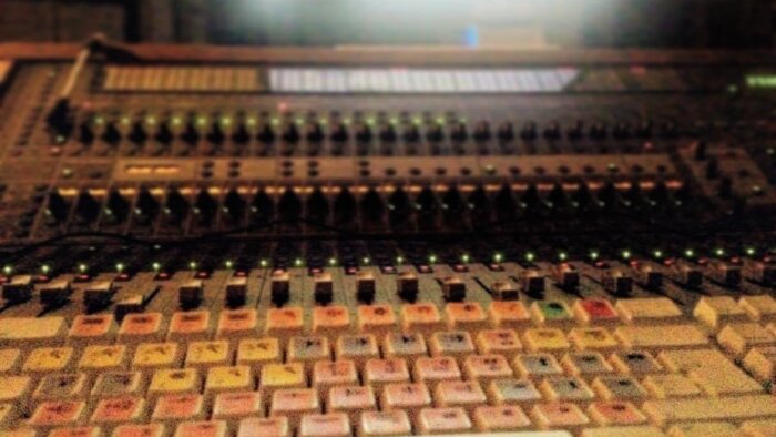  şarkınızın edit, mix, mastering işlemlerini yaparım