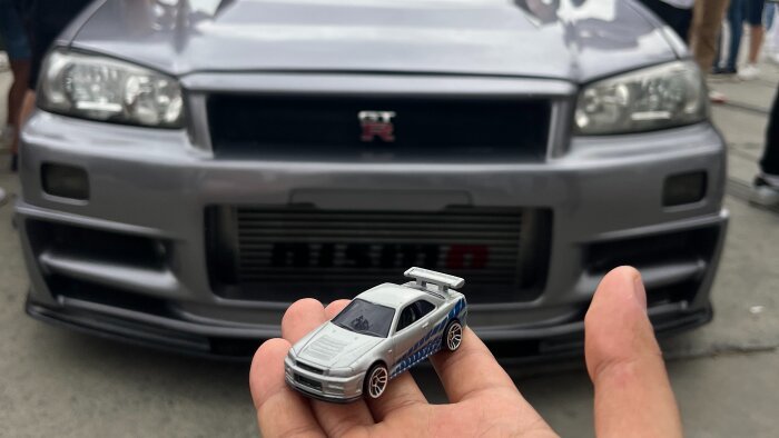 otomobil ve motorsikletler üzerine detaylı yazı yazarım