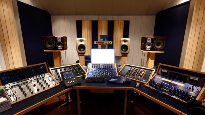 parçalarınıza profesyonel şekilde mastering yaparım