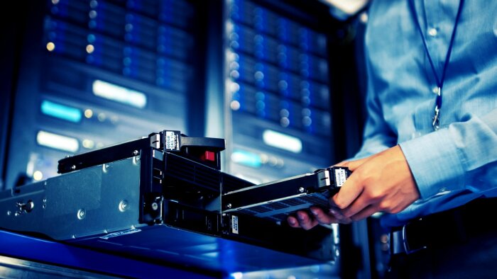 Windows ve Linux server kurulumu ve yapılandırma yapabilirim