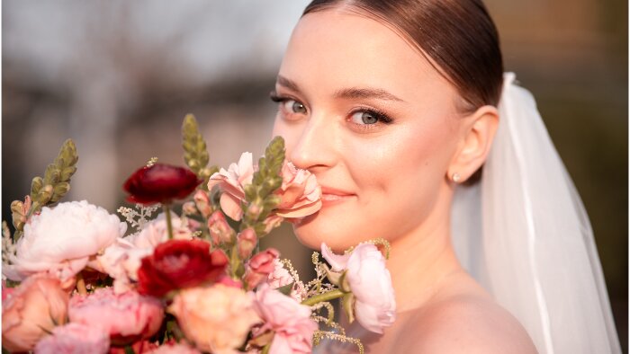 nikah ve nişan fotoğrafçılığı yapmaktayım