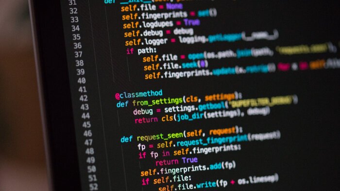  fark yaratan web siteleri tasarlamaktayım