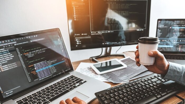 seo uyumlu kişisel veya kurumsal web sitesi oluştururum