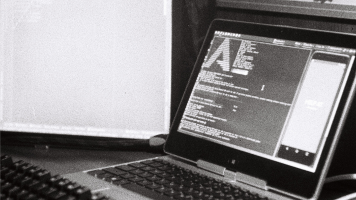 c, cpp ve python projelerinizi yapabilirim