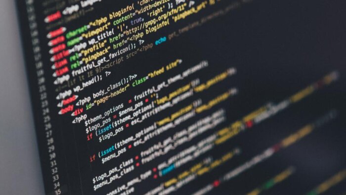 yönetilebilir, özelleştirilebilir web siteleri yaparım