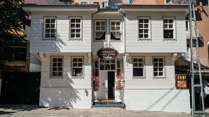 şirketinizin veya işletmenizin tanıtım filmini çekebilirim