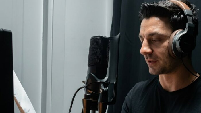 geniş yelpazede profesyonel seslendirme hizmeti sunuyorum