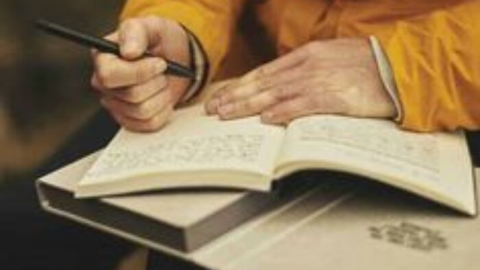 istediğiniz herhangi bir konuda sizin için metin yazabilirim