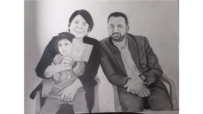 özel günleriniz için el emeği karakalem çizimler yaparım