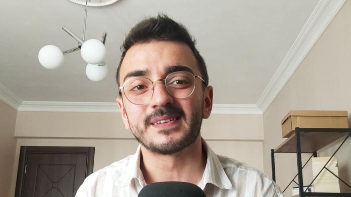sizlere seslendirme işlemlerinizde yardımcı olabilirim
