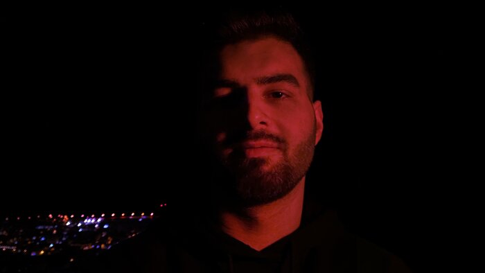 istediğiniz temada istediğiniz kelimelerle şarkı yapabilirim