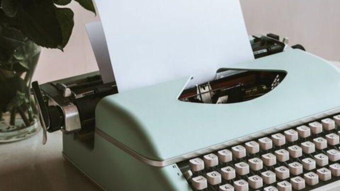 kitap ve metinlerinizin imla kontrolünü yaparım