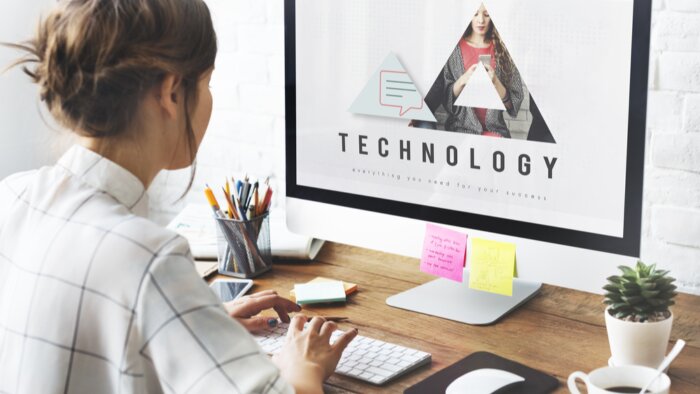 istediğiniz kurumsal ya da e-ticaret sitelerini üretmekteyim