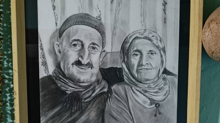 hediyelik karakalem portrenizi istediğiniz şekilde yaparım