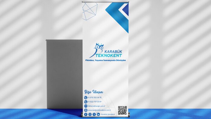 fuar ve mağaza için roll-up banner tasarımı yaparım