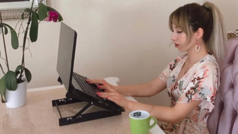 Laptop Yükseltici Altlık