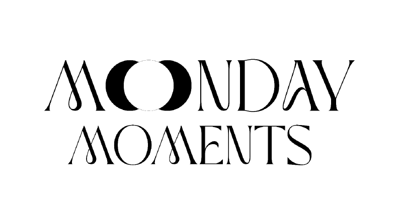 Moonday Moments Logo
