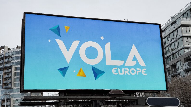 VOLA için logo ve Tshirt tasarımı