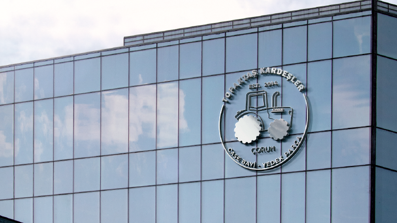 Traktör Bayisi İçin Yapılan Logo