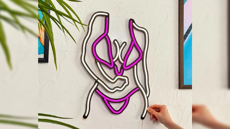 Modern & Minimal Neon Tasarımlar – Tarzını Işıkla Yansıt