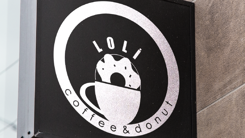 Donut ve kahve dükkanı için logo